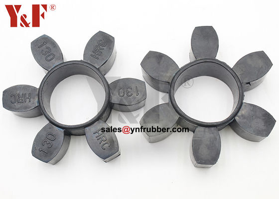 Fittings per accoppiamento di tubi di gomma flessibili
