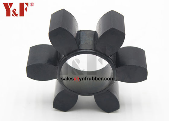Fittings per accoppiamento di tubi di gomma flessibili